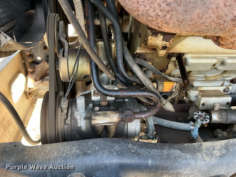 image for item LI9615 1985 Ford L9000  semi truck