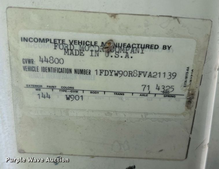 image for item LI9615 1985 Ford L9000  semi truck