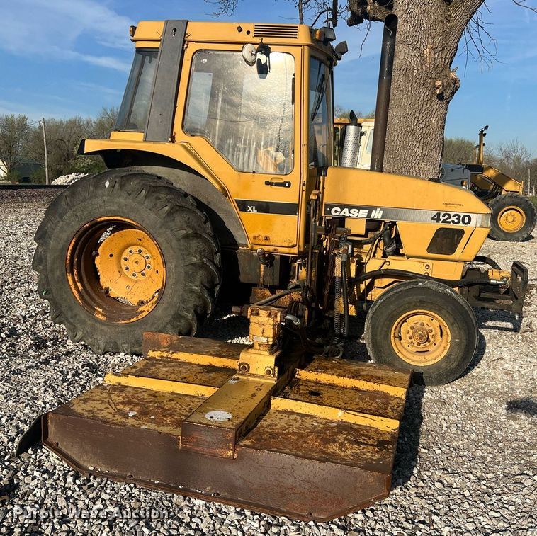 image for item LI9616 1996 Case 4230 XL  tractor
