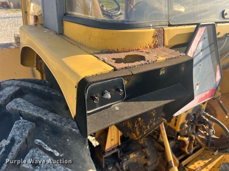 image for item LI9616 1996 Case 4230 XL  tractor