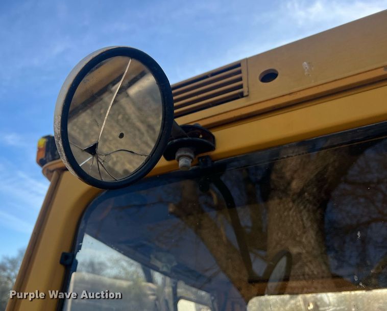 image for item LI9616 1996 Case 4230 XL  tractor