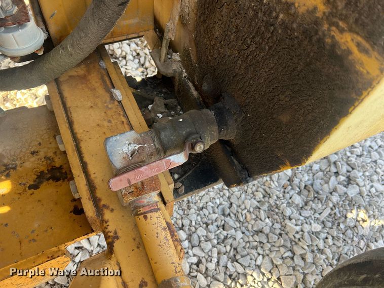 image for item LI9616 1996 Case 4230 XL  tractor