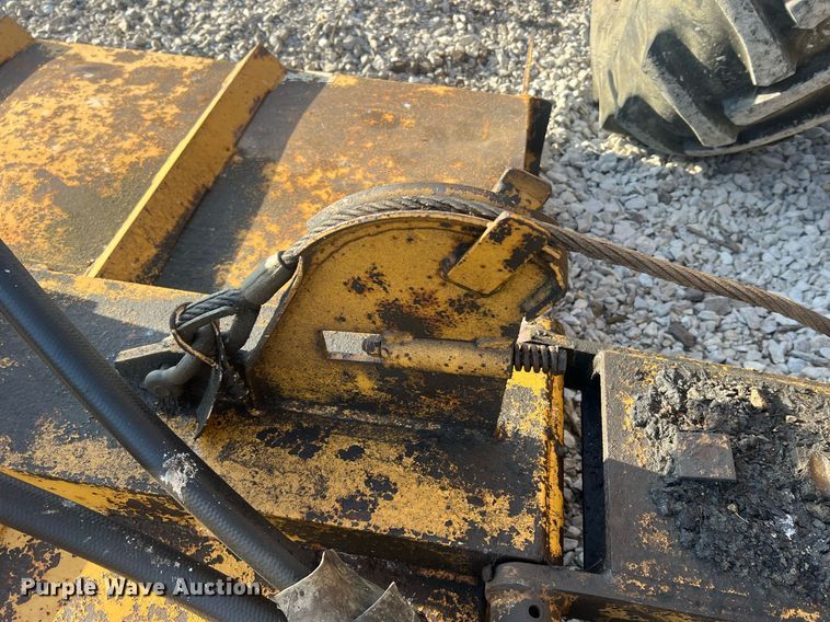 image for item LI9616 1996 Case 4230 XL  tractor