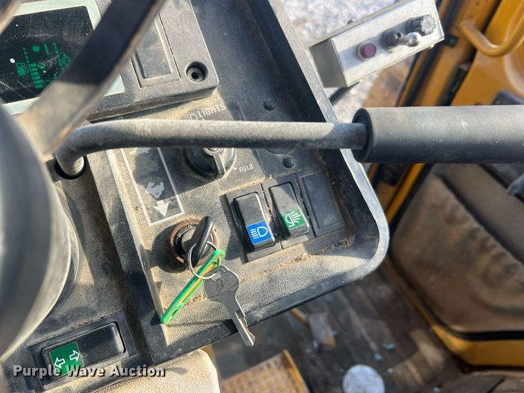 image for item LI9616 1996 Case 4230 XL  tractor