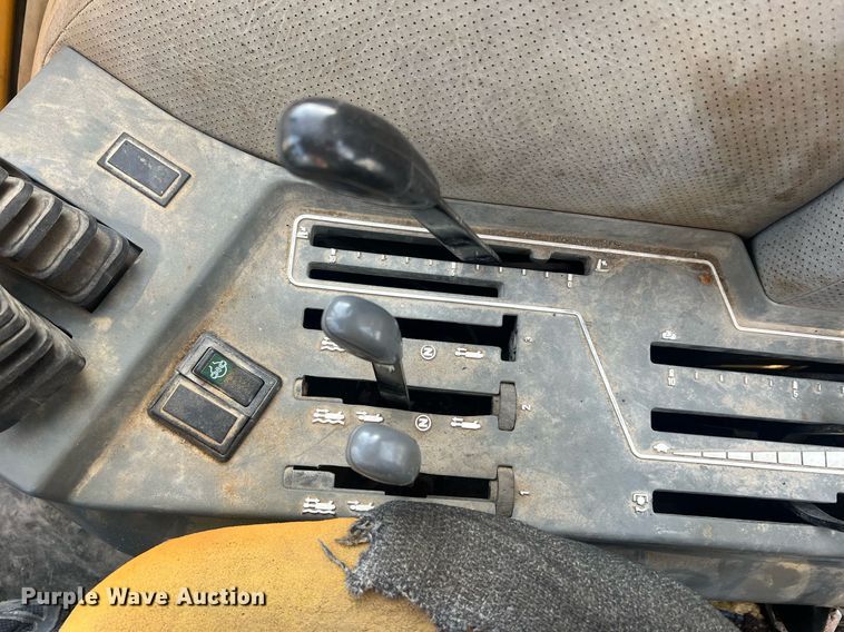 image for item LI9616 1996 Case 4230 XL  tractor