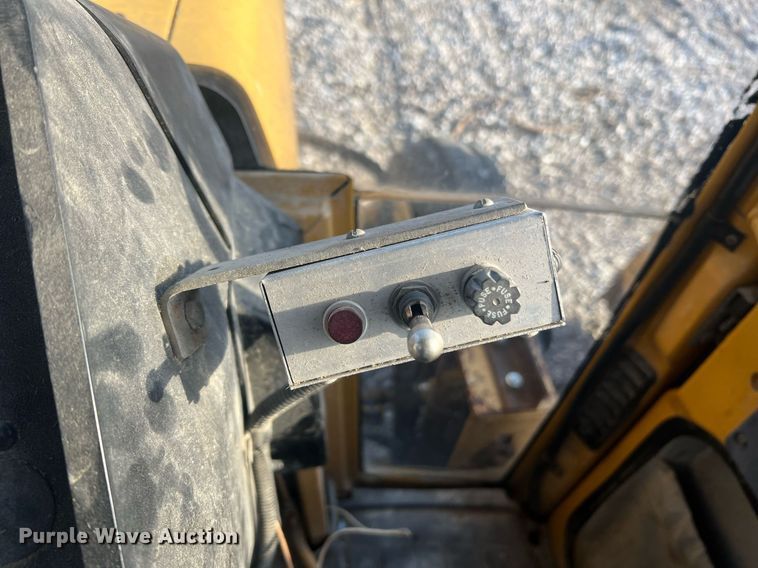 image for item LI9616 1996 Case 4230 XL  tractor