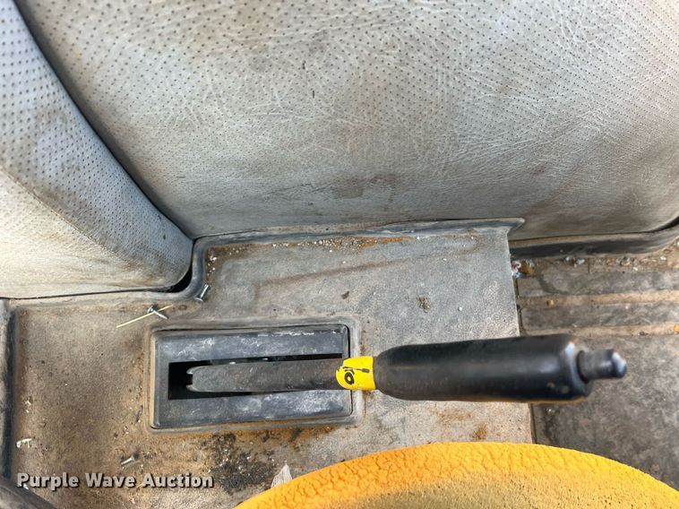 image for item LI9616 1996 Case 4230 XL  tractor