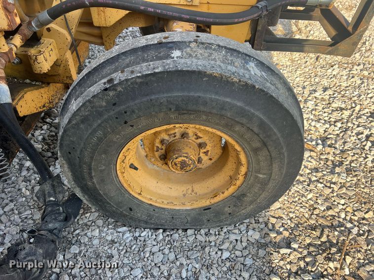 image for item LI9616 1996 Case 4230 XL  tractor