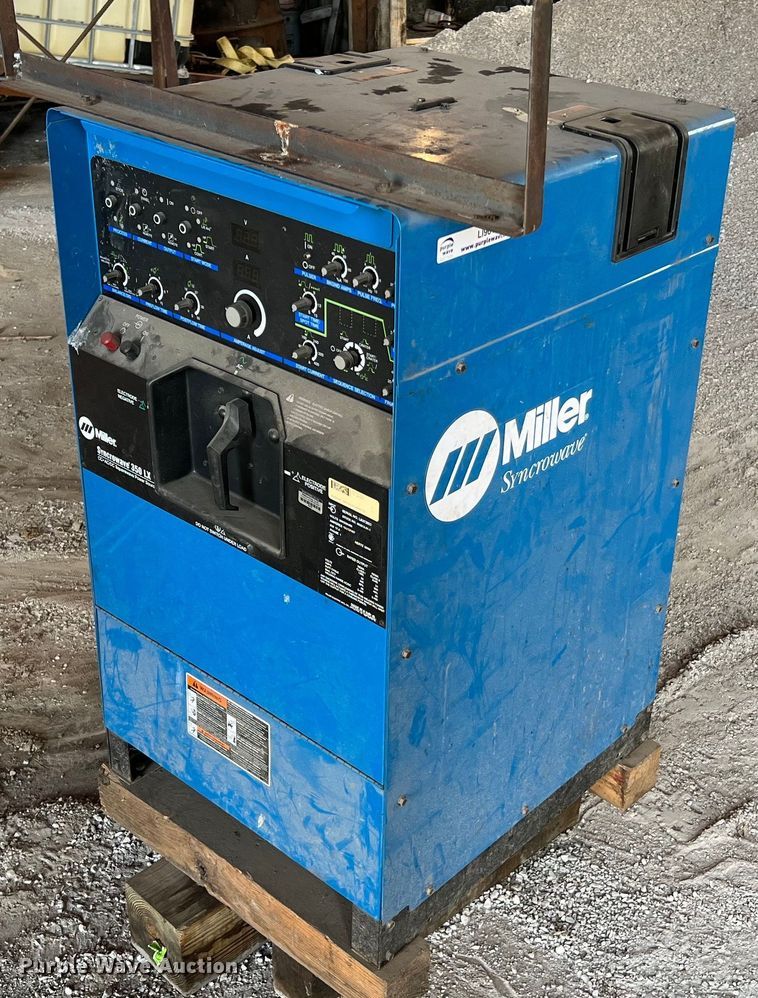 image for item LI9617 Miller Syncrowave 350LX  welder/generator