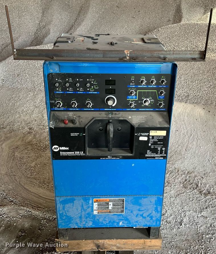 image for item LI9617 Miller Syncrowave 350LX  welder/generator