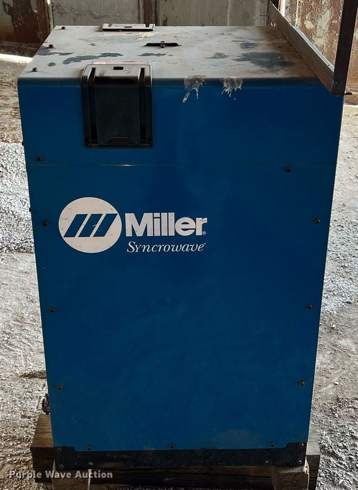 image for item LI9617 Miller Syncrowave 350LX  welder/generator