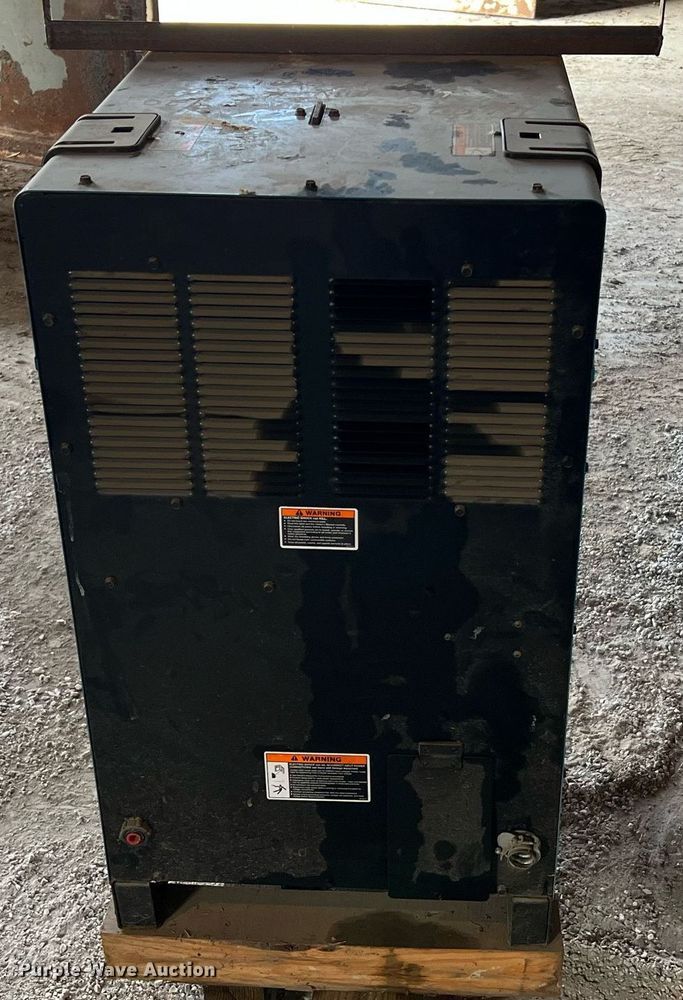 image for item LI9617 Miller Syncrowave 350LX  welder/generator