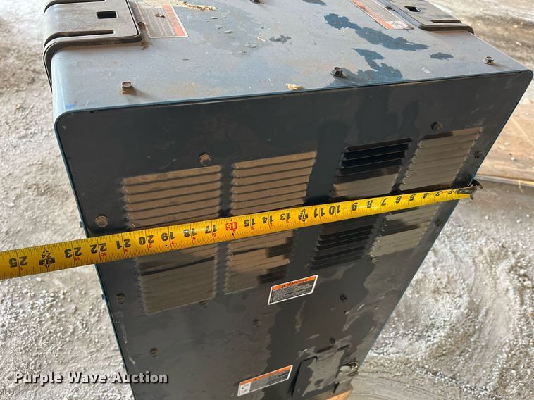 image for item LI9617 Miller Syncrowave 350LX  welder/generator