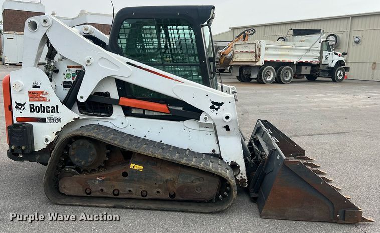 image for item LI9627 2015 Bobcat T650  tracked skid steer loader