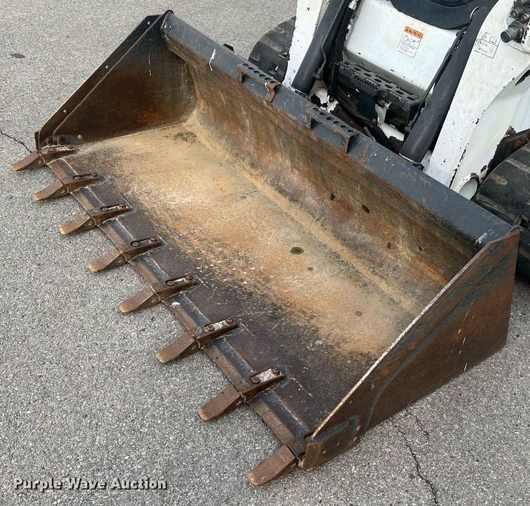 image for item LI9627 2015 Bobcat T650  tracked skid steer loader