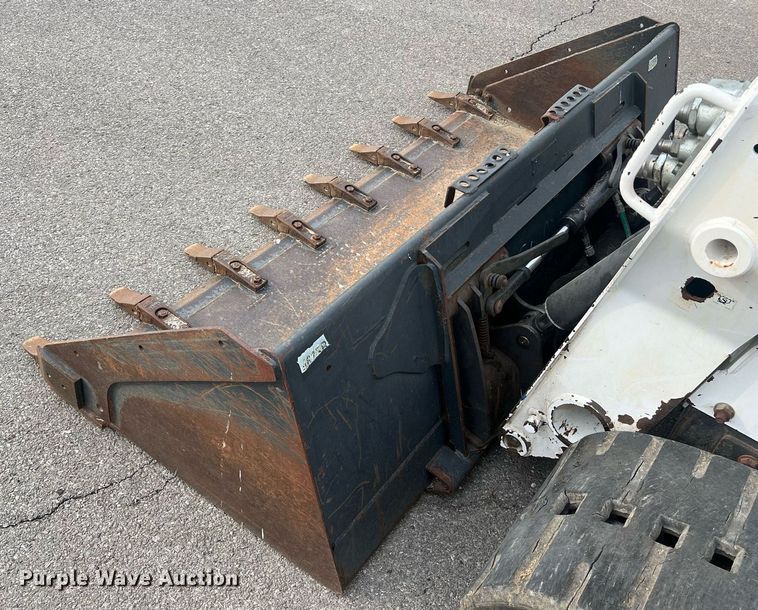 image for item LI9627 2015 Bobcat T650  tracked skid steer loader