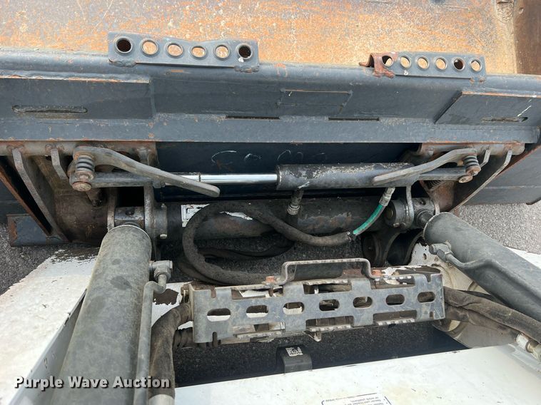 image for item LI9627 2015 Bobcat T650  tracked skid steer loader