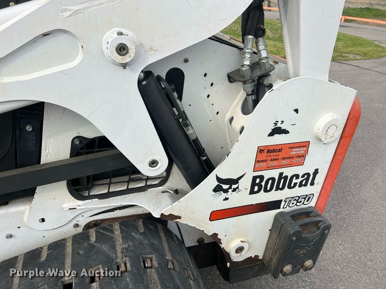 image for item LI9627 2015 Bobcat T650  tracked skid steer loader