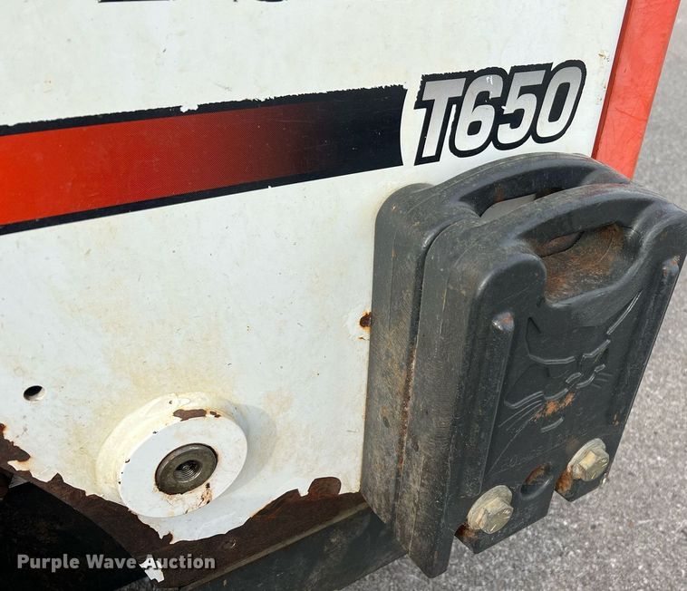 image for item LI9627 2015 Bobcat T650  tracked skid steer loader