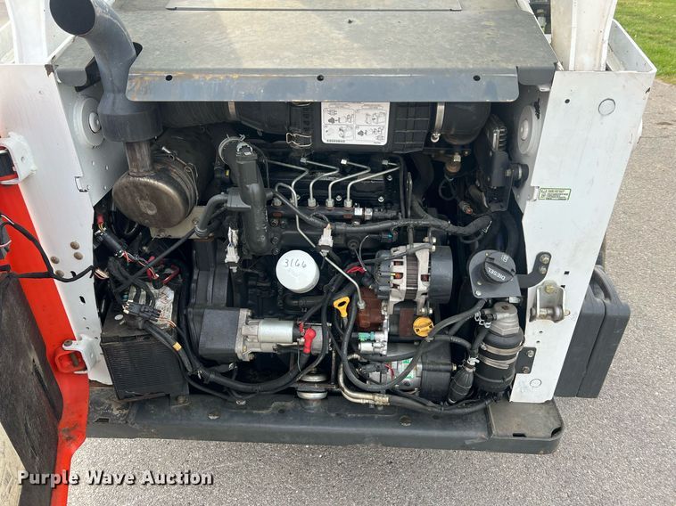 image for item LI9627 2015 Bobcat T650  tracked skid steer loader