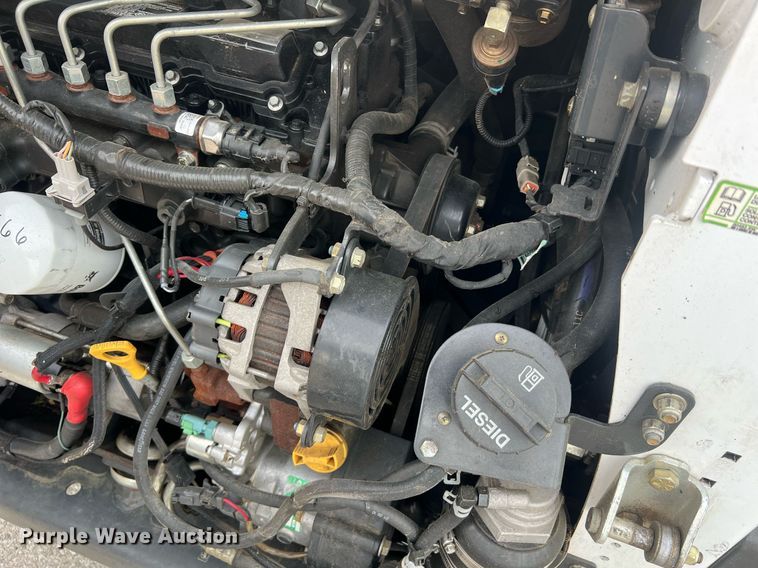 image for item LI9627 2015 Bobcat T650  tracked skid steer loader