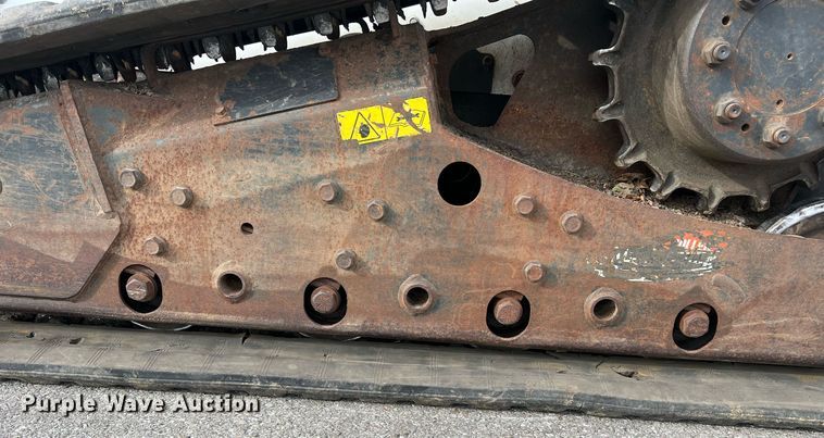 image for item LI9627 2015 Bobcat T650  tracked skid steer loader