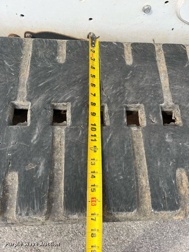 image for item LI9627 2015 Bobcat T650  tracked skid steer loader