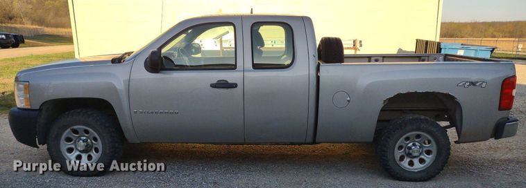 image for item LL9044 2008 Chevrolet Silverado 1500  Ext. Cab pickup truck