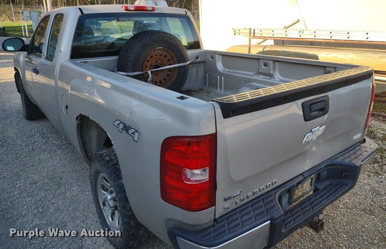 image for item LL9044 2008 Chevrolet Silverado 1500  Ext. Cab pickup truck