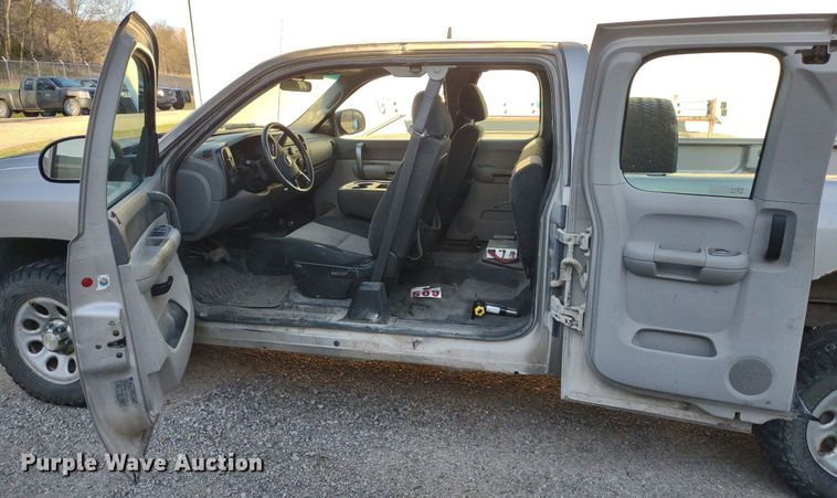 image for item LL9044 2008 Chevrolet Silverado 1500  Ext. Cab pickup truck