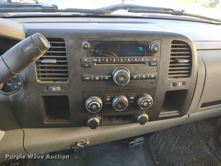 image for item LL9044 2008 Chevrolet Silverado 1500  Ext. Cab pickup truck