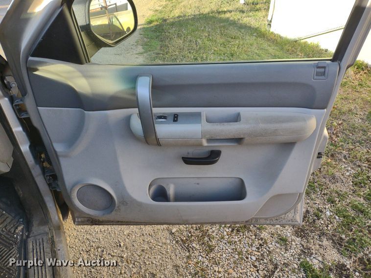 image for item LL9044 2008 Chevrolet Silverado 1500  Ext. Cab pickup truck