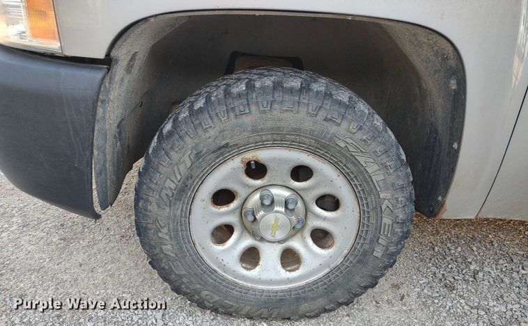 image for item LL9044 2008 Chevrolet Silverado 1500  Ext. Cab pickup truck