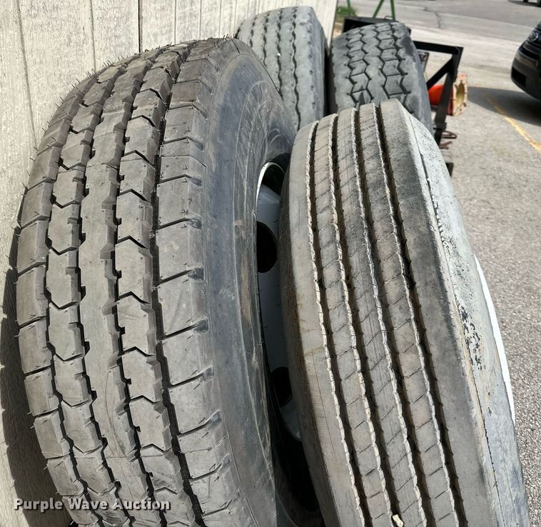 image for item LN9198 (4) tires and wheels