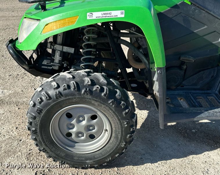 image for item LN9442 2009 Arctic Cat 550 H1 EFI  ATV
