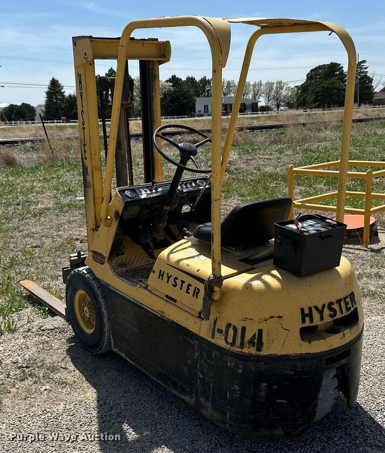 image for item LN9443 Hyster H30E  forklift