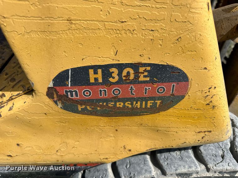 image for item LN9443 Hyster H30E  forklift