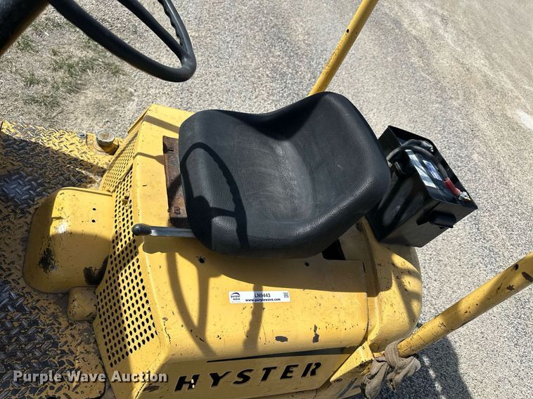 image for item LN9443 Hyster H30E  forklift