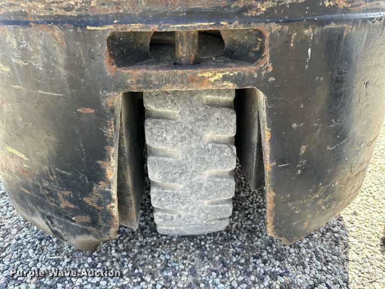 image for item LN9443 Hyster H30E  forklift