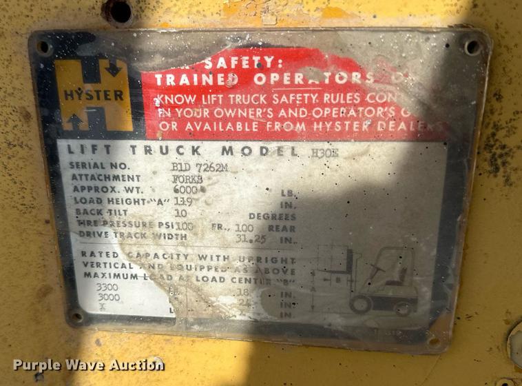 image for item LN9443 Hyster H30E  forklift