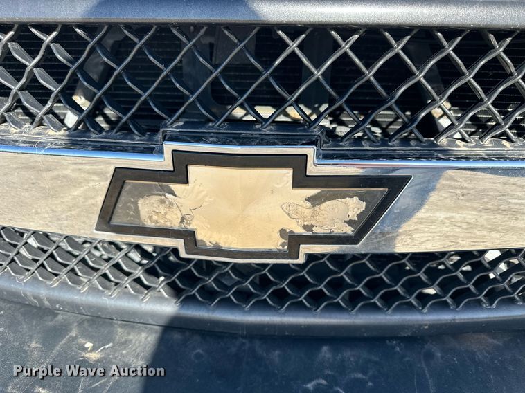 image for item LN9444 2001 Chevrolet Silverado 2500HD  Crew Cab pickup truck