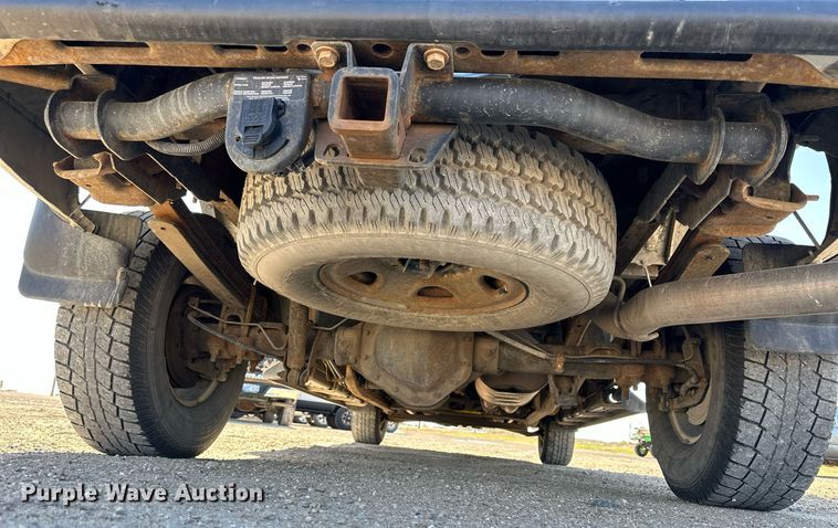 image for item LN9444 2001 Chevrolet Silverado 2500HD  Crew Cab pickup truck