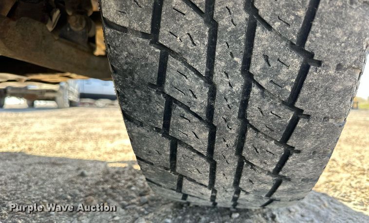 image for item LN9444 2001 Chevrolet Silverado 2500HD  Crew Cab pickup truck