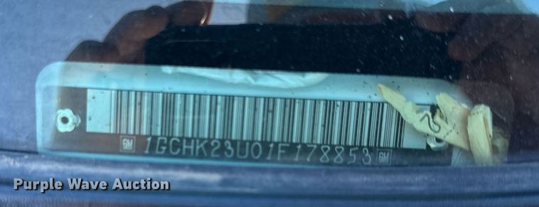 image for item LN9444 2001 Chevrolet Silverado 2500HD  Crew Cab pickup truck