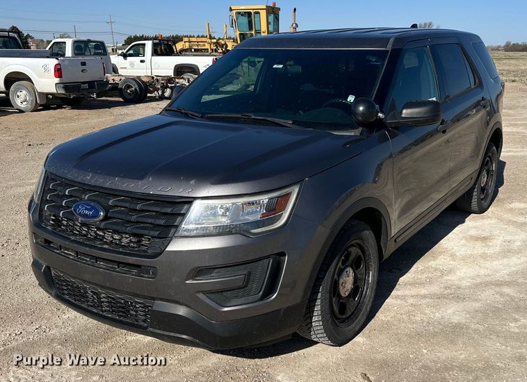 image for item LN9446 2016 Ford Explorer Police Interceptor  SUV