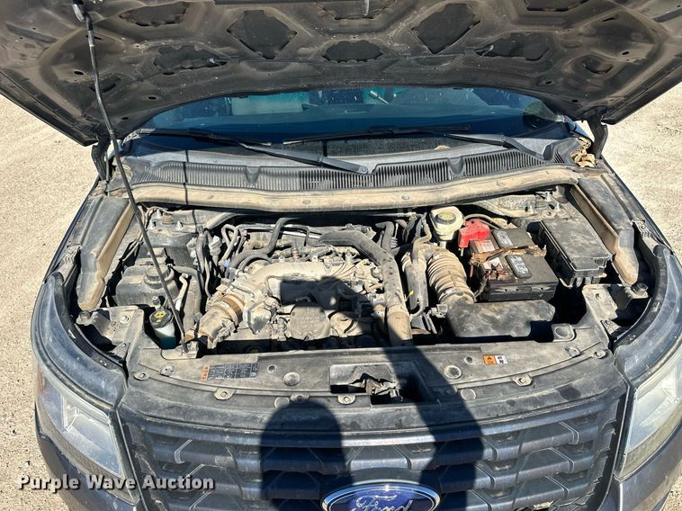 image for item LN9446 2016 Ford Explorer Police Interceptor  SUV