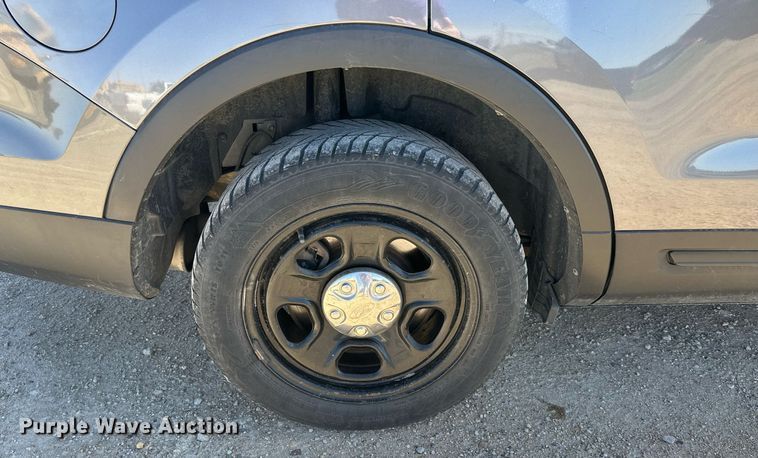 image for item LN9446 2016 Ford Explorer Police Interceptor  SUV