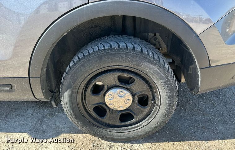 image for item LN9446 2016 Ford Explorer Police Interceptor  SUV