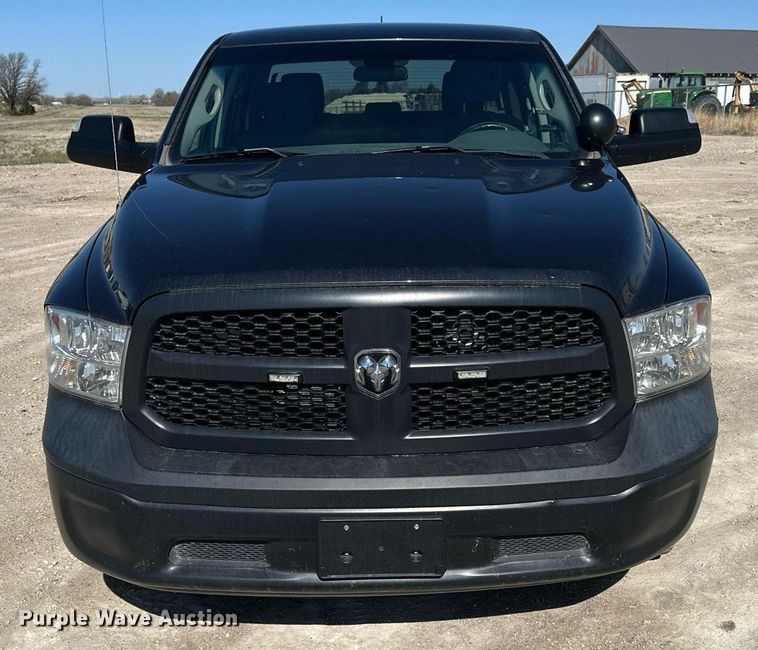 image for item LN9447 2017 Dodge Ram 1500  Crew Cab pickup truck