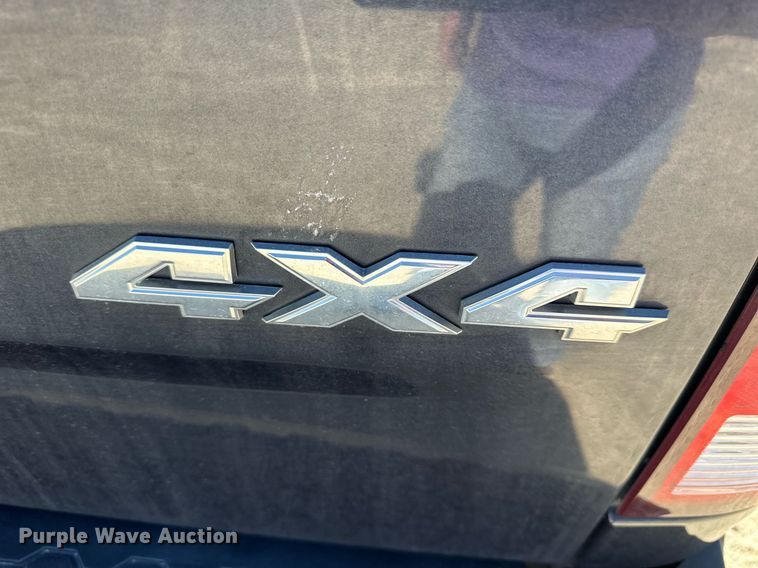 image for item LN9447 2017 Dodge Ram 1500  Crew Cab pickup truck